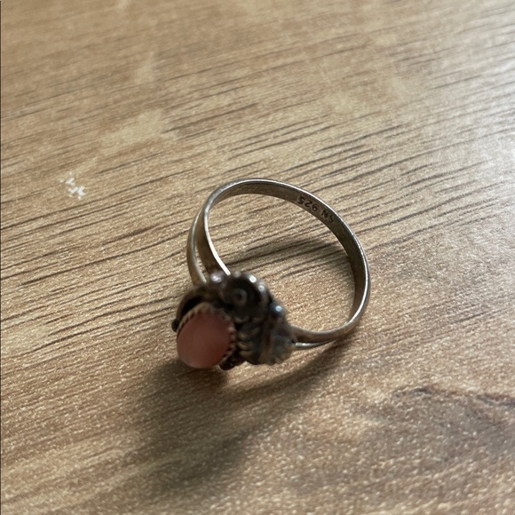 Vintage 90s 925 Sterling Silver Southwest Mother of Pearl Oval Ring - Picture 2 of 4